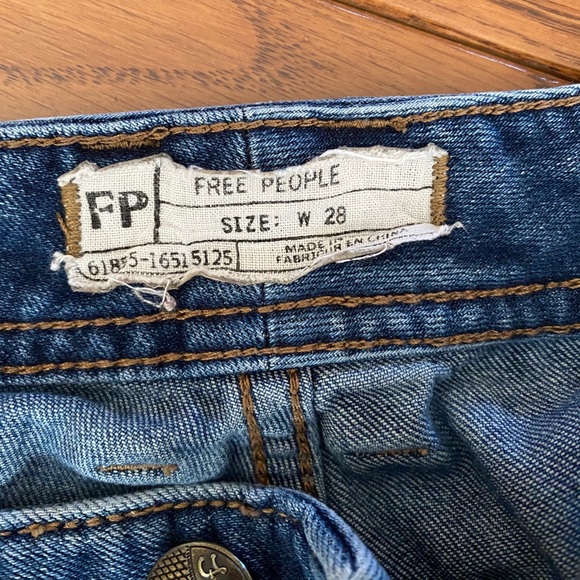 Free People - Distressed skinny jeans - Picture 2 of 5